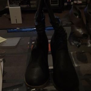 Boots (never been worn)